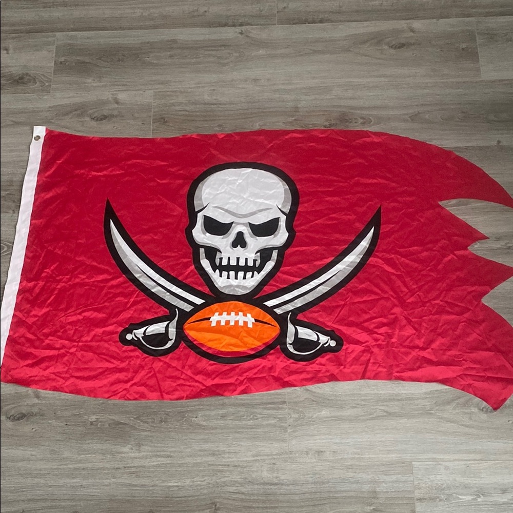 NWOT Large Tampa Bay Buccaneer’s Football Flag